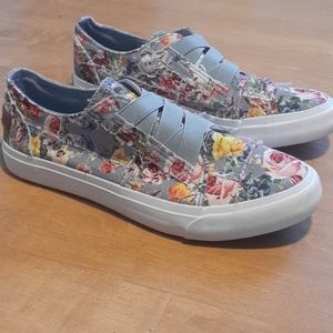 Blowfish grey floral print slip on sneaker